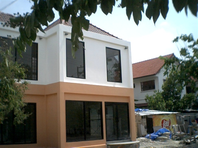 View full-size image