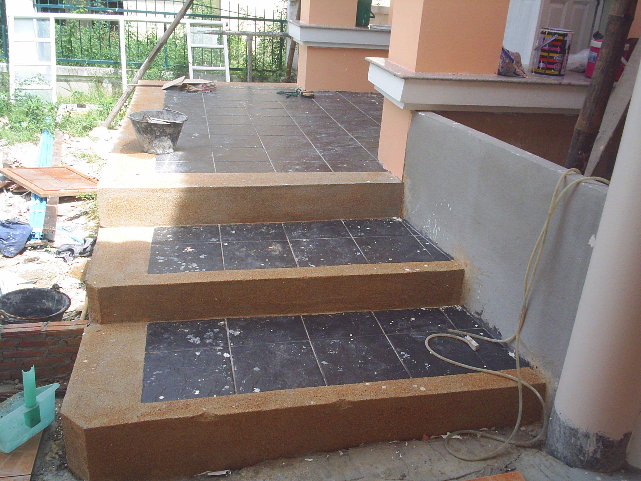 View full-size image